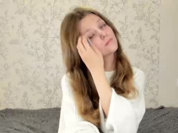 cam girl alainaestrada image #3954774