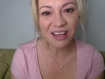 cam girl kiradivine image #3023461
