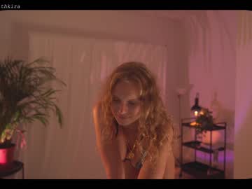 cam girl chillwithkira image #2063144