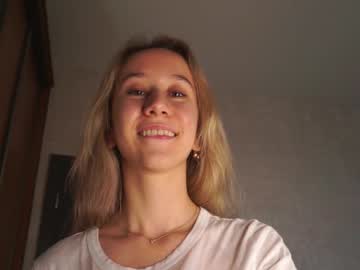 cam girl lynnaharriss image #4013220
