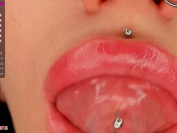 cam girl millaava image #379357