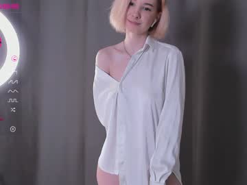 cam girl whitee_angel image #3430659