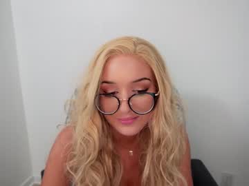 cam girl siennaissubmissive image #3944846