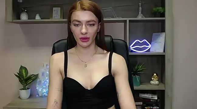 Stripchat sex cam SarahLuxx